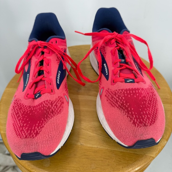 Brooks Launch 9  Women's Pink Running Shoes 10 - Picture 3 of 16